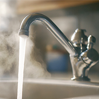 Using Water Heated by the Sun on Shabbos