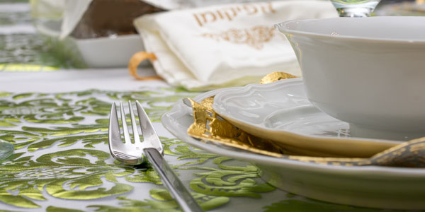 How to Host an Inclusive Seder for All